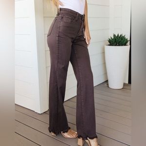 Judy Blue Mid Rise Garment Wash Straight Jeans